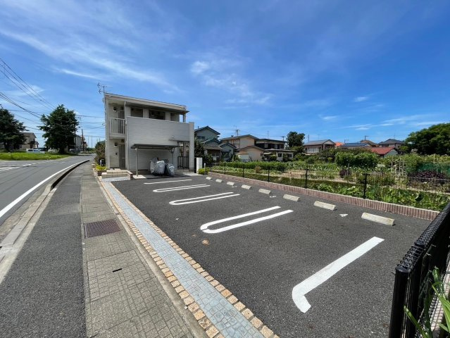 【駐車場】