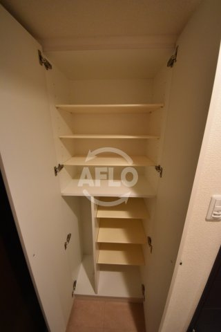 エスライズ天満橋の収納|エスライズ天満橋　シューズボックス