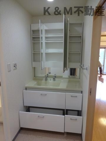 T's garden北柏　1号棟の洗面所|使いやすい洗面所です