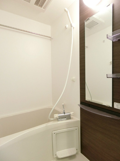 リブリ・プレジール千川の浴室