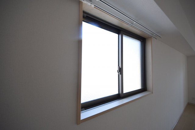 アーバンフラッツ心斎橋の居間・リビング|La Douceur心斎橋（ラドゥセール心斎橋）　広い室内