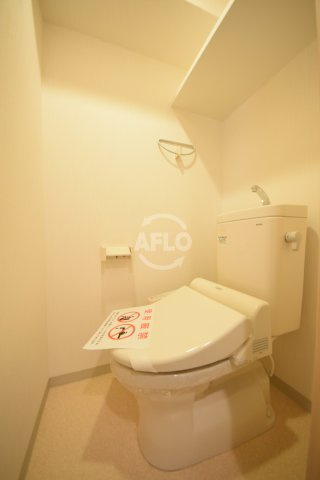 アーバンフラッツ心斎橋のトイレ|La Douceur心斎橋（ラドゥセール心斎橋）　ウォシュレット付き