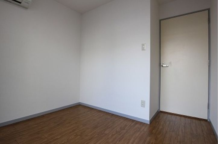 コスモリード駒沢大学の居間・リビング