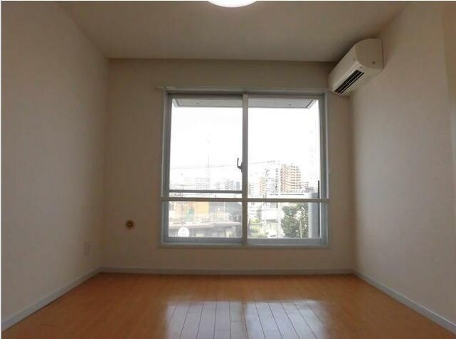 コスモリード駒沢大学の居間・リビング