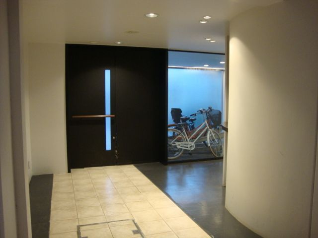 コスモリード駒沢大学