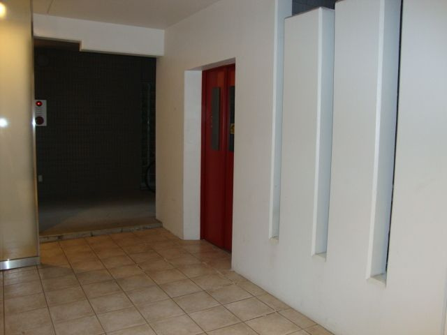 コスモリード駒沢大学