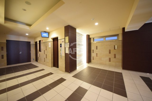 アーバンフラッツ心斎橋のロビー|La Douceur心斎橋（ラドゥセール心斎橋）　ロビー