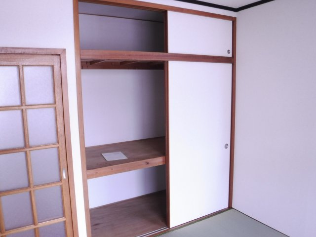 サンハイツ内藤の収納|他のお部屋の参考写真となります。