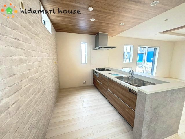 上尾市瓦葺　新築戸建　ブルーミング01のキッチン
