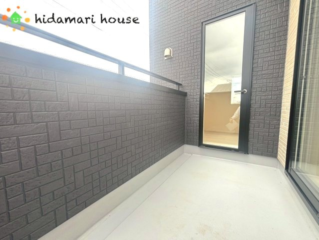 上尾市瓦葺　新築戸建　ブルーミング01のバルコニー