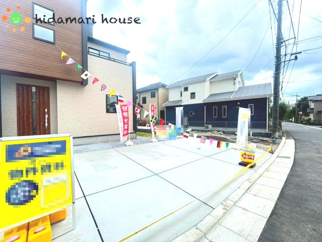 上尾市瓦葺　新築戸建　ブルーミング01の駐車場