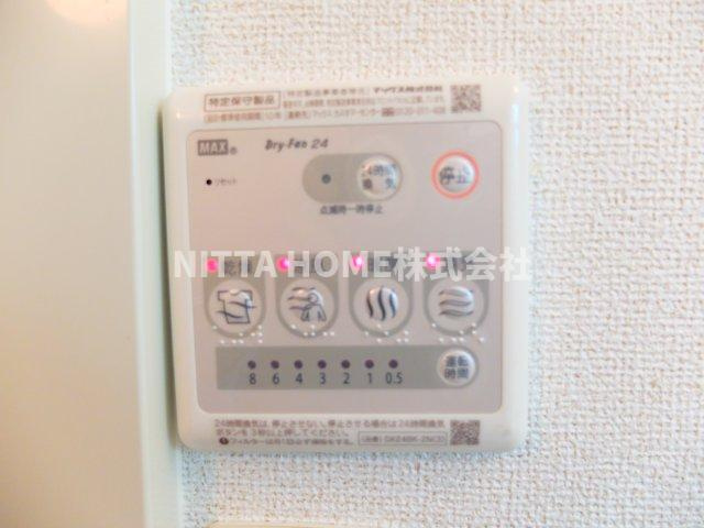 スウィートレジデンス２番館のその他|洗濯物の乾燥に便利な浴室乾燥機です◎