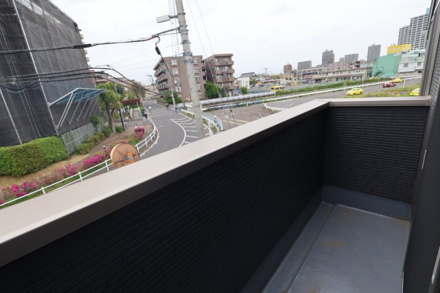 《仲介手数料無料》富士見市上沢３丁目8-21新築一戸建て2期FiTのバルコニー