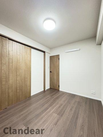 ライオンズマンション小岩第５の洋室|ドキドキの新生活も、安心してスタート。ぴったりの住まいを見つけませんか？クランディアが一緒に住まい選びをサポートします‼　まずは、お気軽にお問合せください　＃クランディア