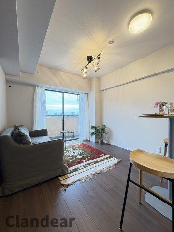 ライオンズマンション小岩第５の居間・リビング|ドキドキの新生活も、安心してスタート。ぴったりの住まいを見つけませんか？クランディアが一緒に住まい選びをサポートします‼　まずは、お気軽にお問合せください　＃クランディア