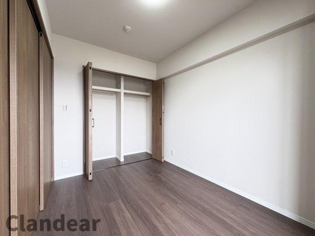 ライオンズマンション小岩第５の洋室|ドキドキの新生活も、安心してスタート。ぴったりの住まいを見つけませんか？クランディアが一緒に住まい選びをサポートします‼　まずは、お気軽にお問合せください　＃クランディア
