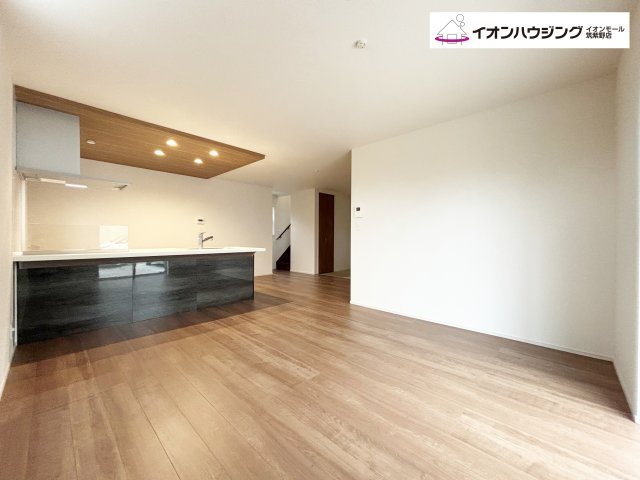 太宰府市第1石坂　1号棟