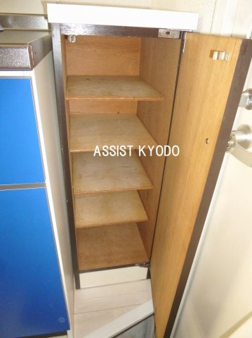 第1セイコーメゾンの玄関|※別号室・同間取りの参考写真です