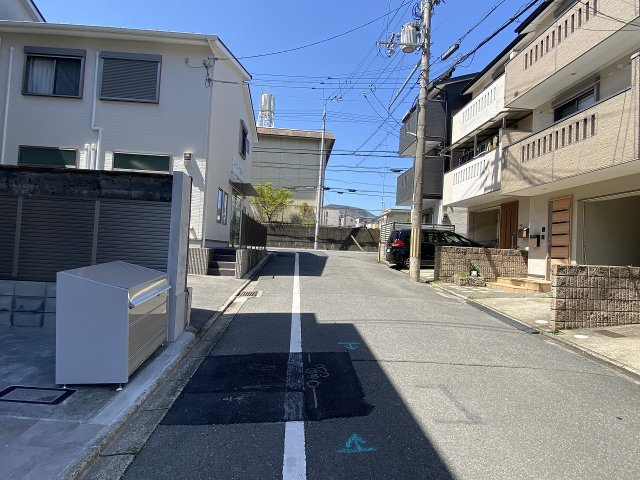 紫竹西大門町 中古戸建の前面道路含む現地写真