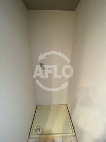 ファミール上町台パークサイド　中央小学校区の洗面所|ファミール上町台パークサイド　室内洗濯機置場