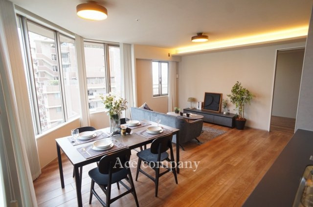 【居間・リビング】 | ザ・上本町タワー | 【LDK：ゆったり18.8帖♪】