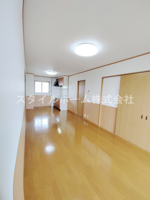 【洋室】 | コーポ鈴森A棟 | コンパクトで使いやすい洋室です