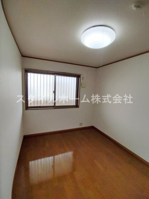 【洋室】 | コーポ鈴森A棟 | 使い勝手のいい洋室です