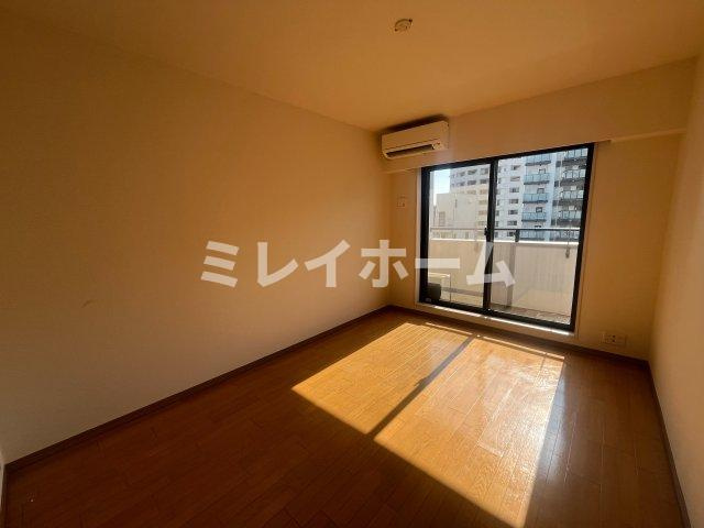 グランドフォーレヤマモトの居間・リビング|同建物内、別のお部屋の参考写真になります。