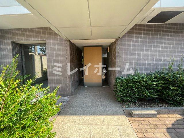 グランドフォーレヤマモトのエントランス