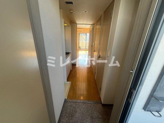 グランドフォーレヤマモトの玄関|同建物内、別のお部屋の参考写真になります。