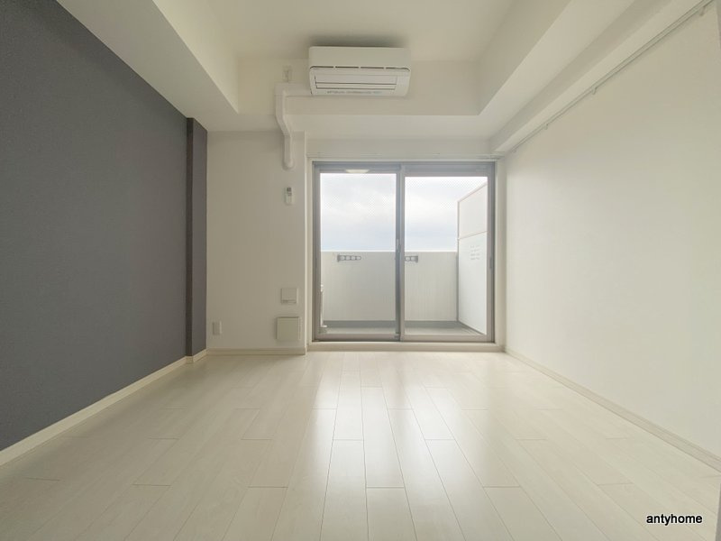 ライブカーサ上新庄　仲介手数料無料の居間・リビング