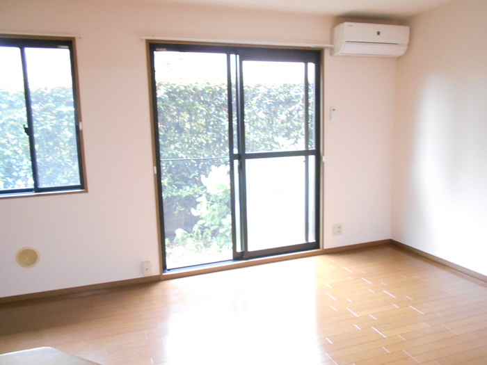 ラ・ポワール　Ａの居間・リビング