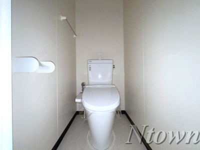 【トイレ】 | ライジングヴィラ葵 | コンパクトで使いやすいトイレです
