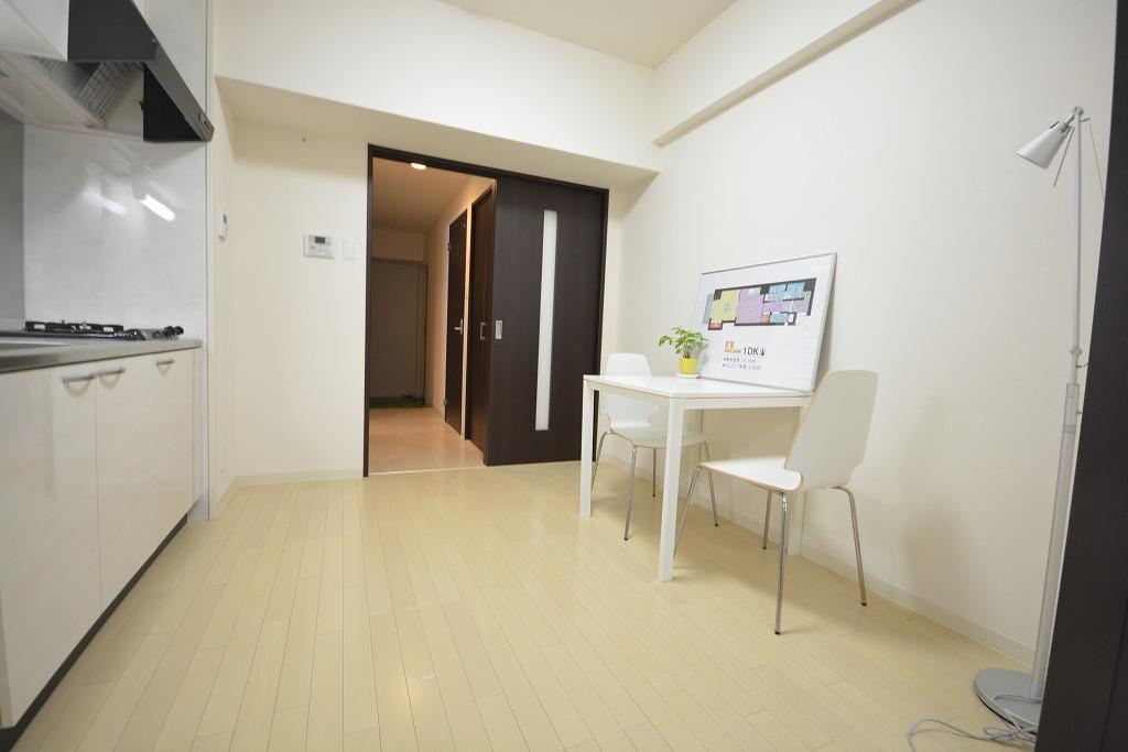 カーサラピスの居間・リビング|カーサラピス　ダイニングスペース