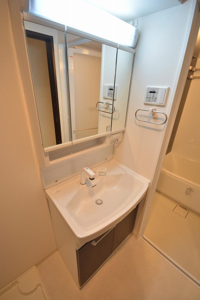 カーサラピスの独立洗面台|カーサラピス　独立洗面化粧台