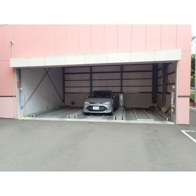【駐車場】 | シェーンブルン宮の森