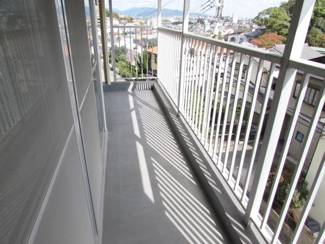 西宝仁川マンションのバルコニー