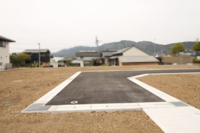 土佐市高岡町丙（全26区画）4号地　建築条件なし　売土地の前面道路含む現地写真|4号地　222.18㎡　（約67.20坪）