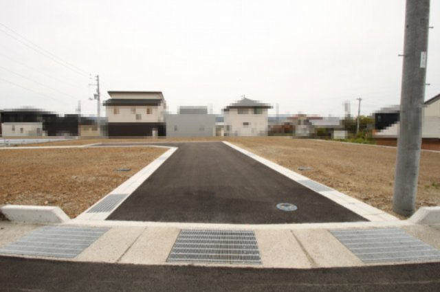 土佐市高岡町丙（全26区画）4号地　建築条件なし　売土地の前面道路含む現地写真|4号地　222.18㎡　（約67.20坪）