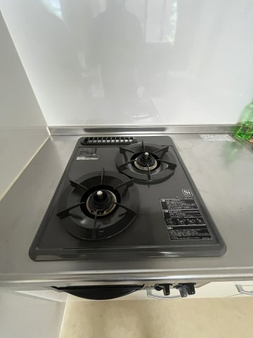 スカイプラザ赤坂のキッチン|コンパクトなキッチンで掃除もラクラク