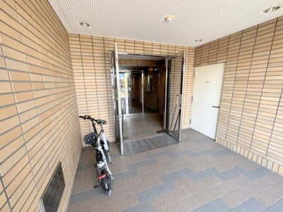 【エントランス】 | メゾンアザレア