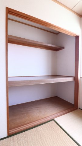 エクセルハイツ桃山の収納