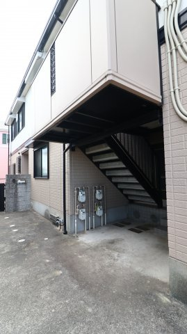 エクセルハイツ桃山のエントランス