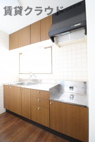 パールハイツ蘇我Ⅰのキッチン|コンパクトなキッチンで掃除もラクラク