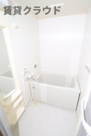 パールハイツ蘇我Ⅰの浴室|コンパクトで使いやすいお風呂です