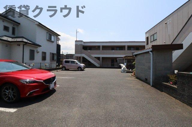 パールハイツ蘇我Ⅰの駐車場|駐車場があるので、車を買う予定の方も安心です