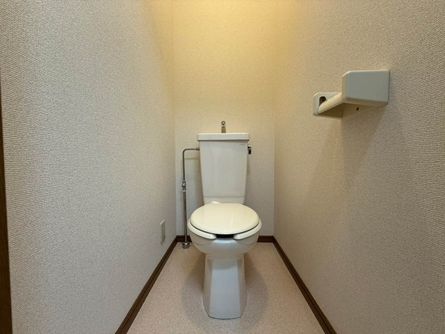【トイレ】 | ハイム愛花D | 人気のバストイレ別です♪トイレが独立していると使いやすいですよね☆