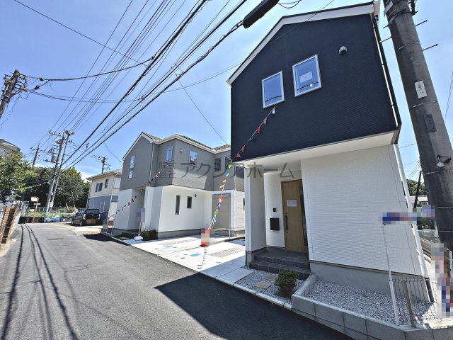 所沢市久米・全2棟　新築一戸建　1号棟　～LDK20帖～の前面道路含む現地写真|2026年5月26日撮影