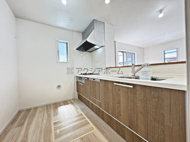 所沢市久米・全2棟　新築一戸建　1号棟　～LDK20帖～の前面道路含む現地写真|2026年6月18日撮影
