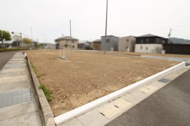 土佐市高岡町丙（全26区画）5号地　建築条件なし　売土地